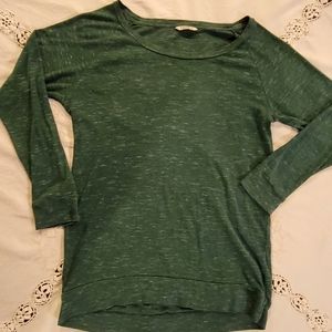 𝅺Aritzia TNA  long sleeve